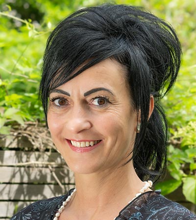 Assistentin der Geschäftsleitung mit Handlungsvollmacht WEG-Verwaltung MietverwaltungTel.: +49 761 388 409-14